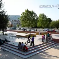 Skatepark de Tournon-sur-Rhône - Tournon-sur-Rhône, France