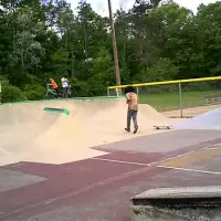 Owen Bell Park Skatepark - Killingly, Connecticut, USA