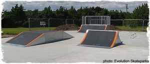 Larkfield Skatepark - Larkfield, Kent, United Kingdom