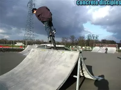 Castera &amp; Marchais Skate Park - Villenave d&#039;Ornon, France