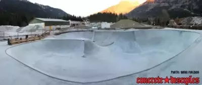 Chamonix Skate Park Concrete - Chamonix, France
