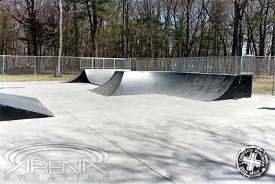 Norton Skatepark - Plainville, Connecticut, USA