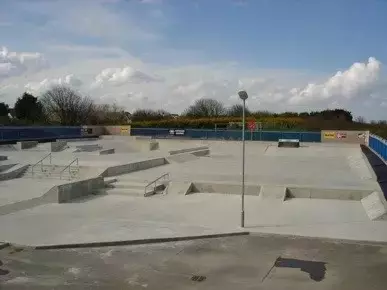 Xsite Skatepark - Skegness, United Kingdom