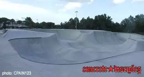 Oviedo Skate Park - Oviedo, Florida, U.S.A.