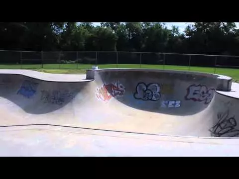 Northampton MA Skatepark roll-through