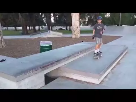 Tour of Lanark Skate Plaza in Canoga Park, CA