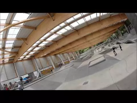 Skatepark des Fillettes Paris France rollthrough