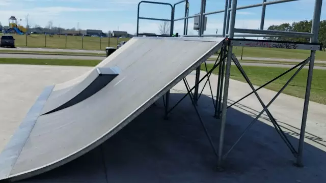 Minnesota Skatepark Review - Isanti Skatepark