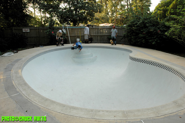 I love my new camera, but i have a hard time stopping skating long enough to get it dialed sorry. Dave's pool portrait with Squirrel over the stairs, taken late and cutting out the death box.... sweet.