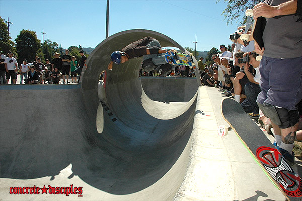 Pat Ngoho was steady cruising all weekend too. Here's a picture perfect backside air.