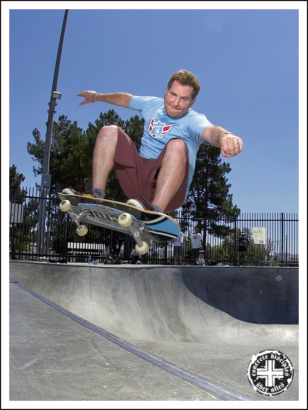 Jim Gray coasting the little hip  @ Ayala Skatepark, Chino CA.