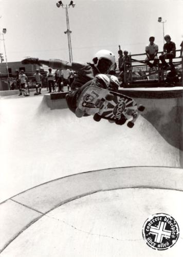 Christian Hosoi - Lien Air on the Hip of the Combi